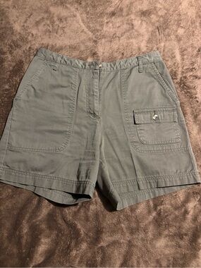 Duck Head Olive Green 100% Cotton Cargo Shorts Women’s size 10